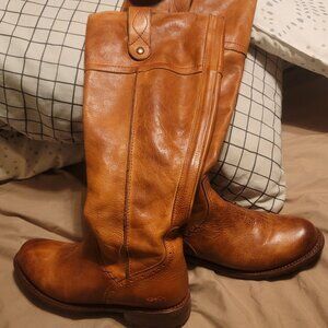 Bed Stu Jacqueline 8.5